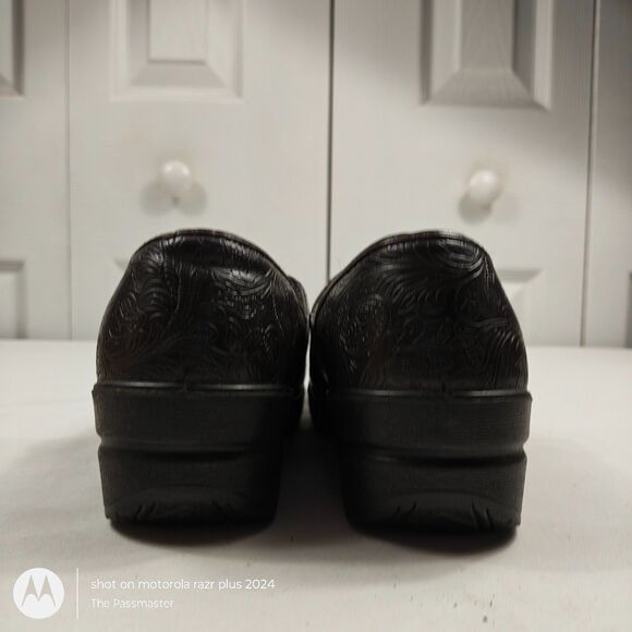 Women's DUCK HEAD Becky Floral Leather Slip-On Comfort Clogs US Size 7.5 - Picture 4 of 8